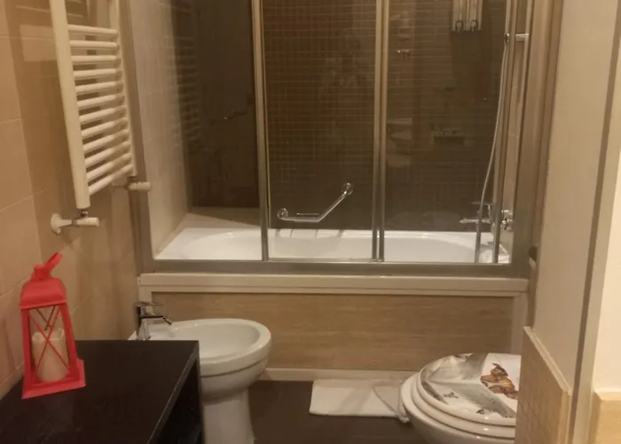 Stefano House Fontana Di Trevi *